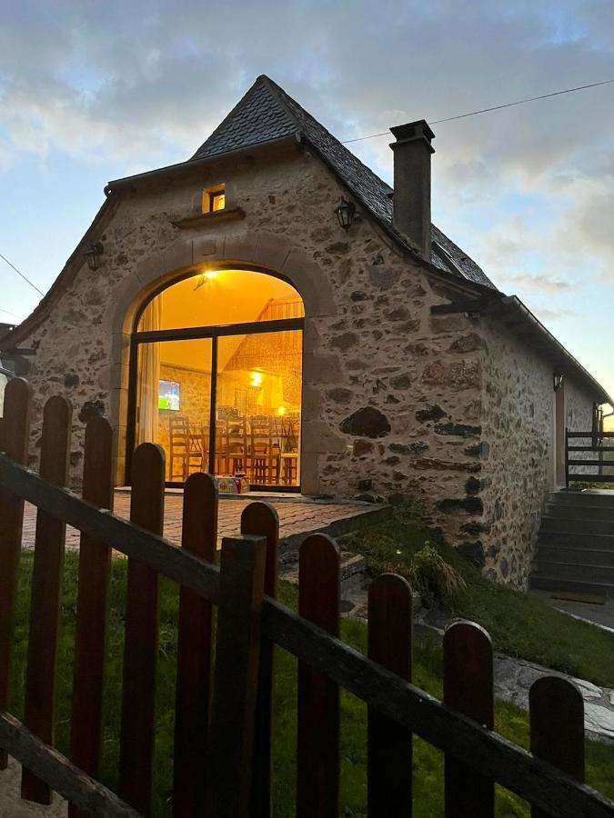 Maison Charmante A Maleville Avec Jardin Prive Et Parking.B Buitenkant foto